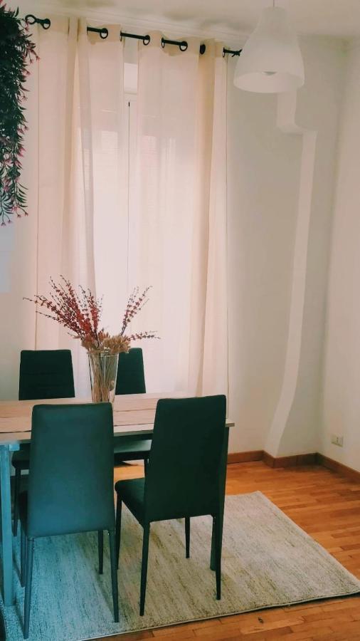 Apartamento Flavel Colosseo Roma Exterior foto