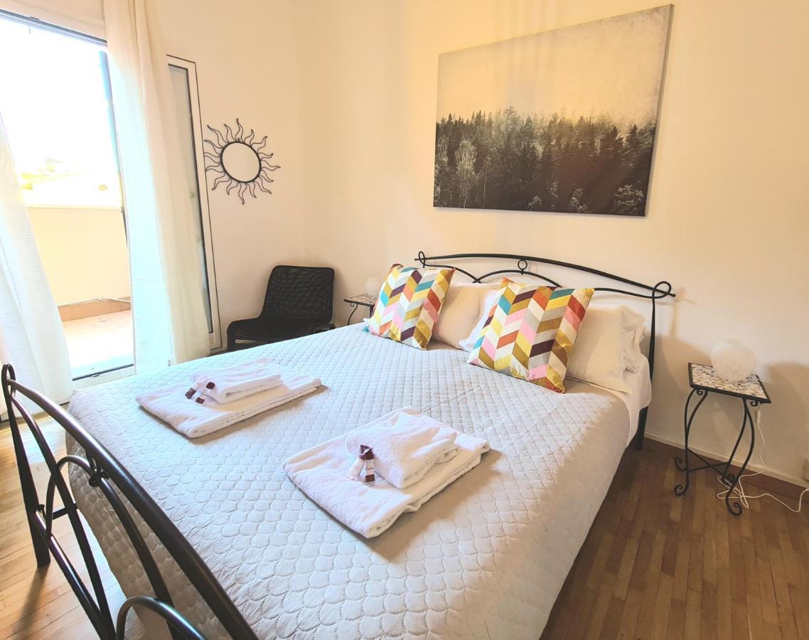 Apartamento Flavel Colosseo Roma Exterior foto